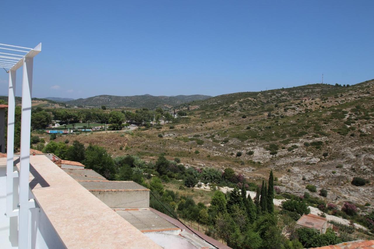 Un Moment, Casa Rural De 4 Estrellas Les Coves de Vinroma Exterior foto